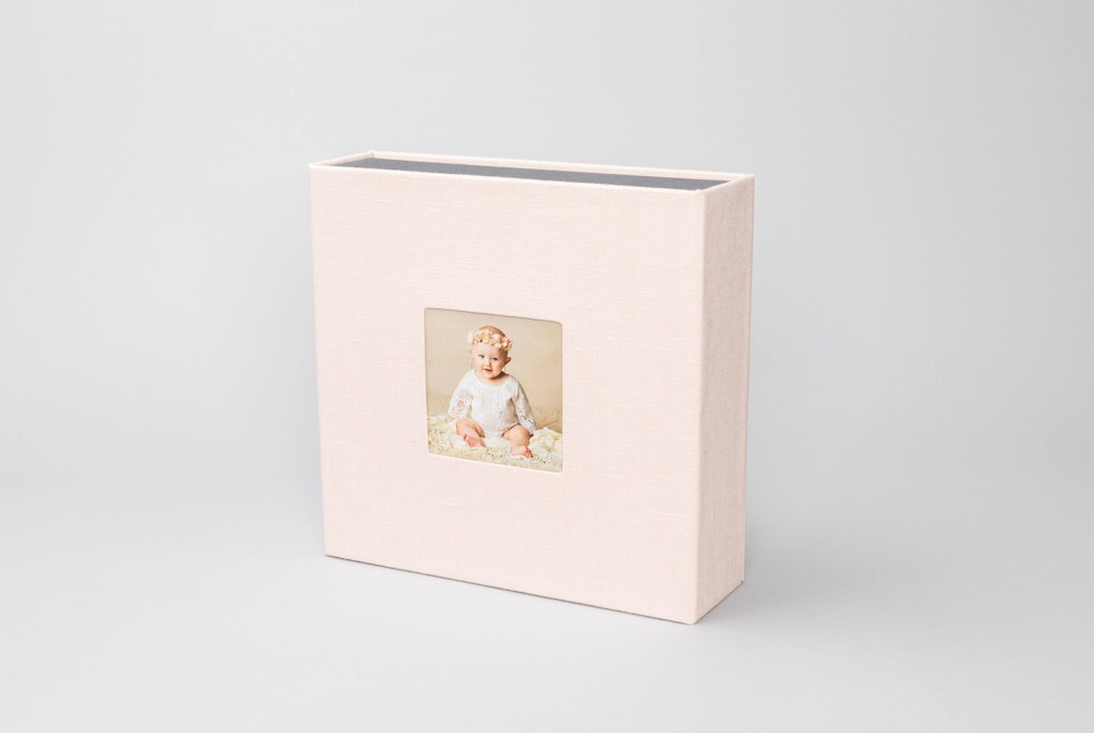 Cameo Cover Style, Blush Linen Material, 4-Panel Album Box standing up