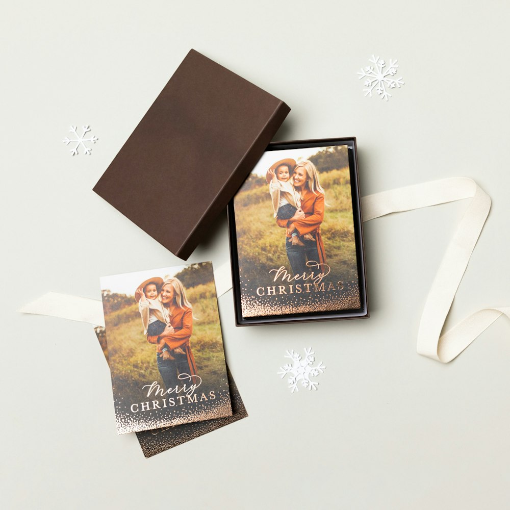 5x7 holiday Flat Cards delivered in brown premium packaging